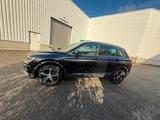 Volkswagen Tiguan 2.0 TSI 132kW DSG 4MOTION Highline Hi... - Volkswagen Tiguan Gebrauchtwagen in Mülheim (Ruhr)