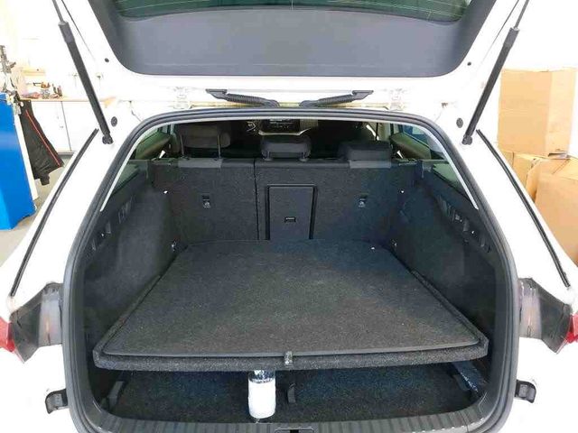 Octavia Combi 2.0 TDI Style AHK NAVI HEAD UP