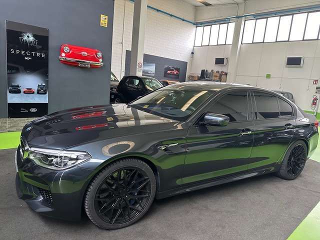 BMW M5 4.4 V8 600cv auto