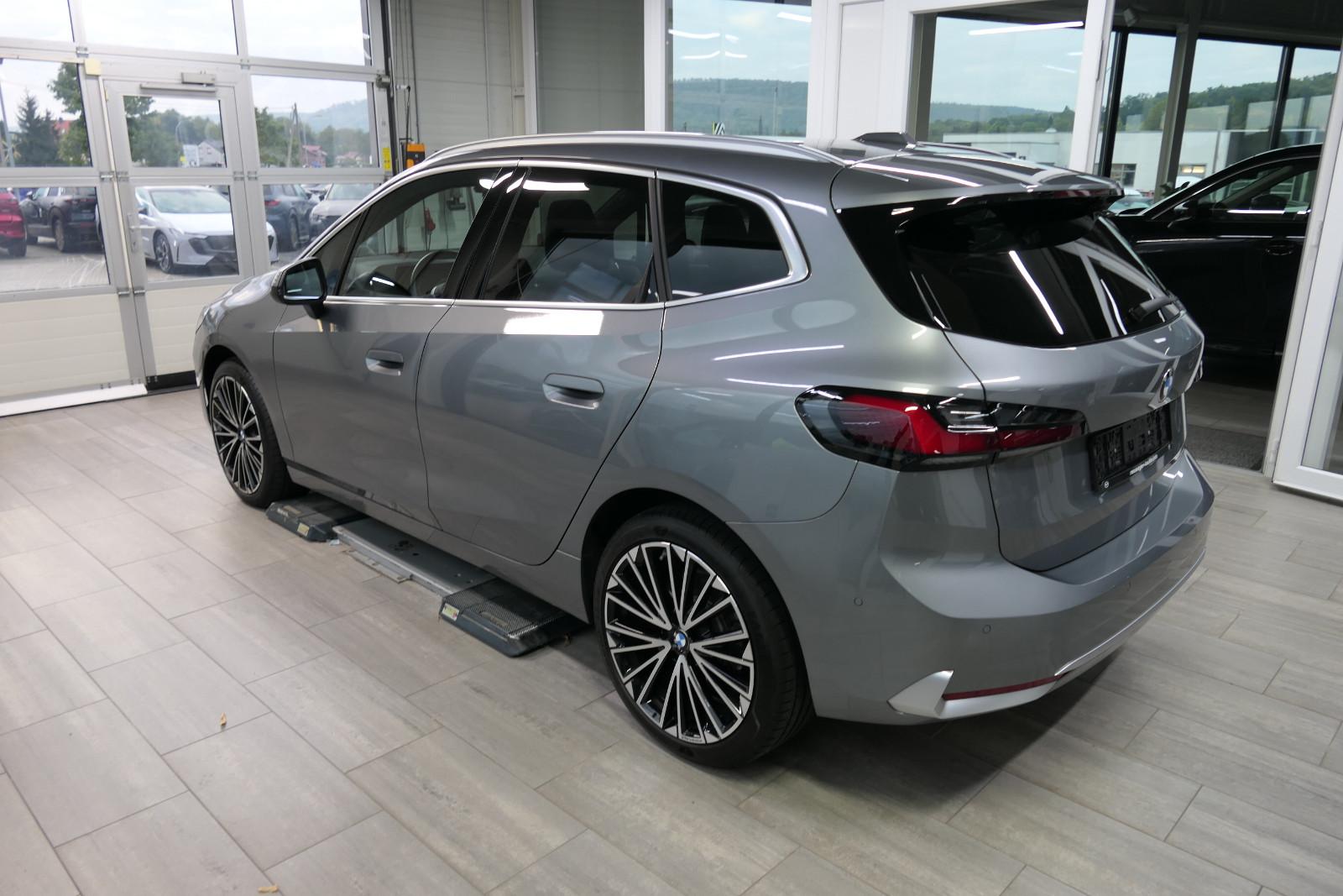 BMW 220 2 Active Tourer 220 i Luxury Line