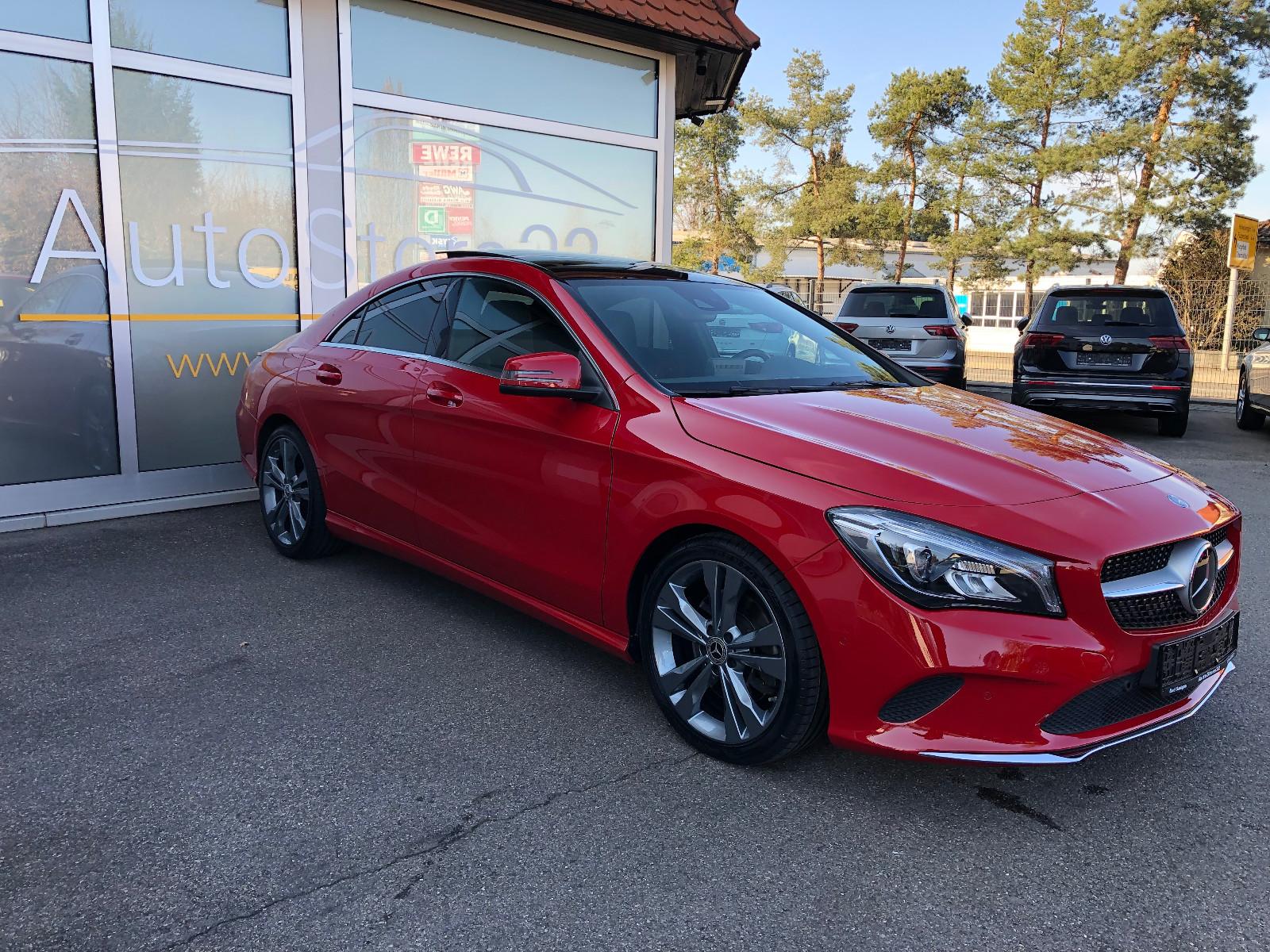 Mercedes-Benz CLA 250 7G-DCT Urban *LED*PANO*KAMERA*DISTRONIC*