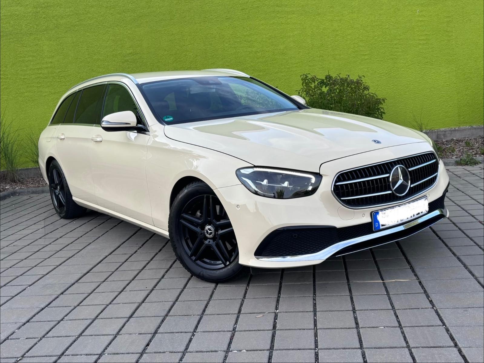 Mercedes-Benz E 220 E T-Modell E 220 d