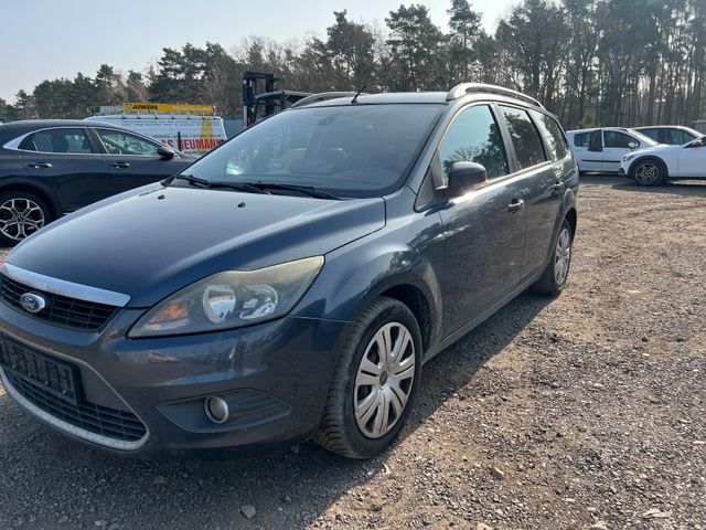 Ford Focus Turnier Titanium