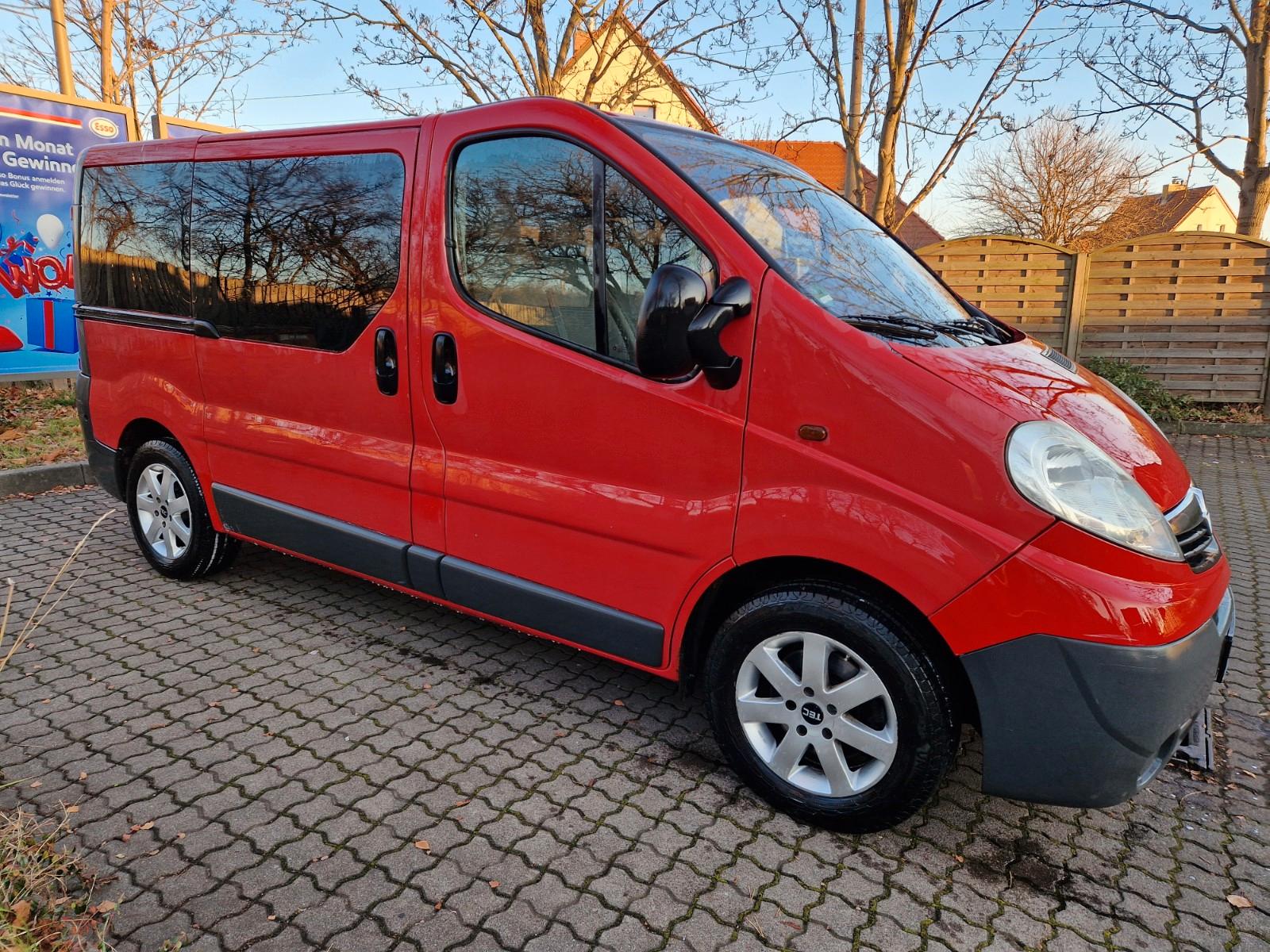 Opel Vivaro 2.0CDTi/9-Sitze/Klima/AHZV/ALU