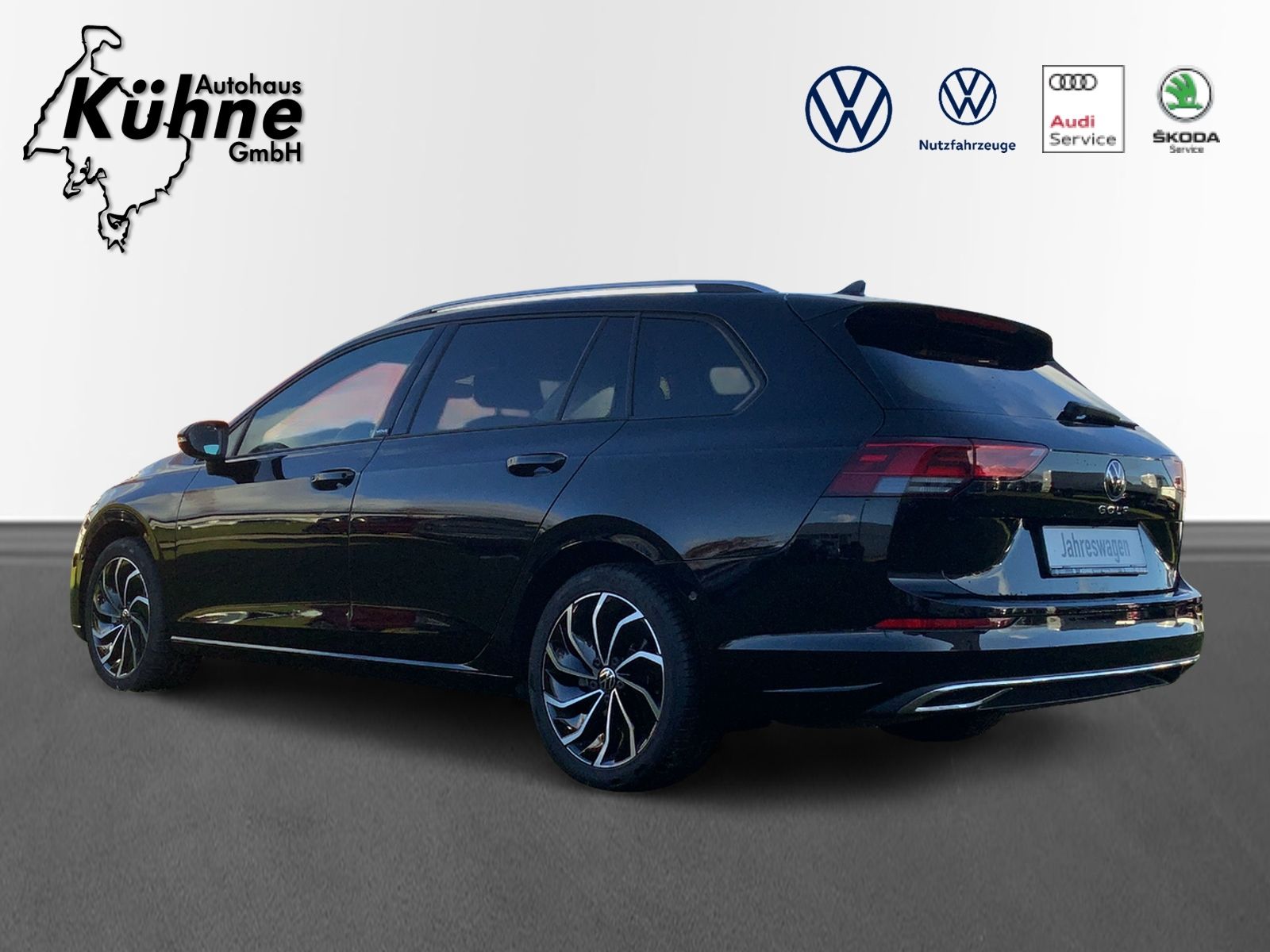 Golf VIII Variant 2.0 TDI Move SHZ, PDC, AHK, LE