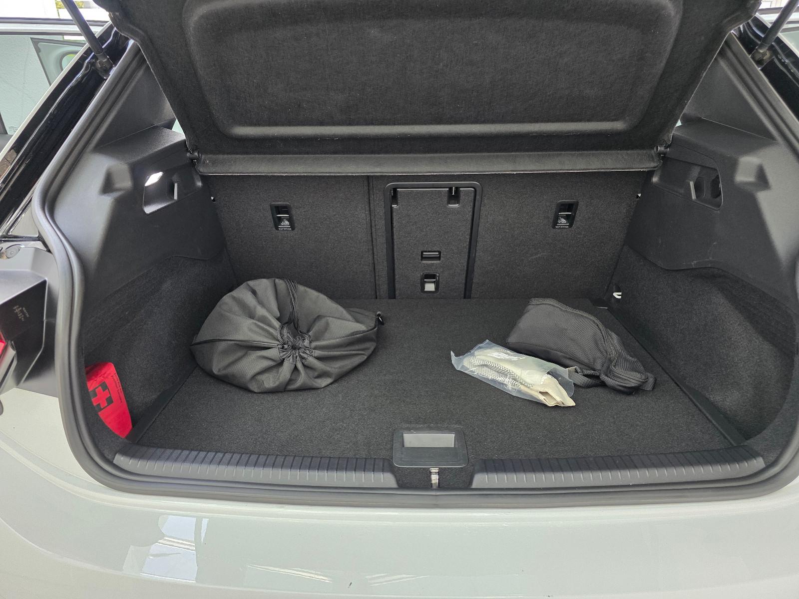 Volkswagen ID.3 Pro 150 kW Pano DCC IQ-LEDMatrix Kamera AHK, миниатюра 15