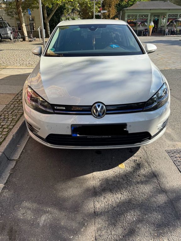 Image of Volkswagen Golf