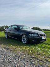 BMW 320i Coupé E92 LCI M-Paket | Automatik | Nav - BMW 320: Coupe, M