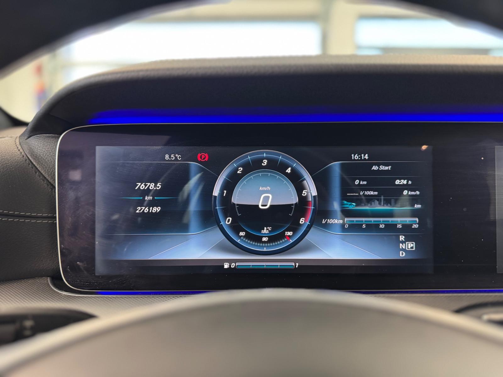 Mercedes-Benz E 220d T-Modell *AMG*Carplay*Ambiente*