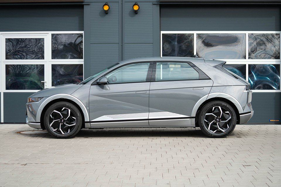 Fahrzeugabbildung Hyundai IONIQ 5 77,4kWh AWD DYNAMIQ Assi LED Parkpaket