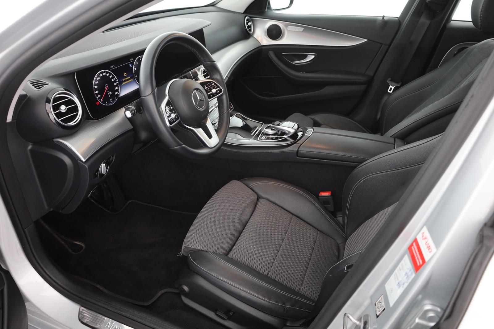 Mercedes-Benz E200 Avantgarde LED Kamera Navi Sitzheizung