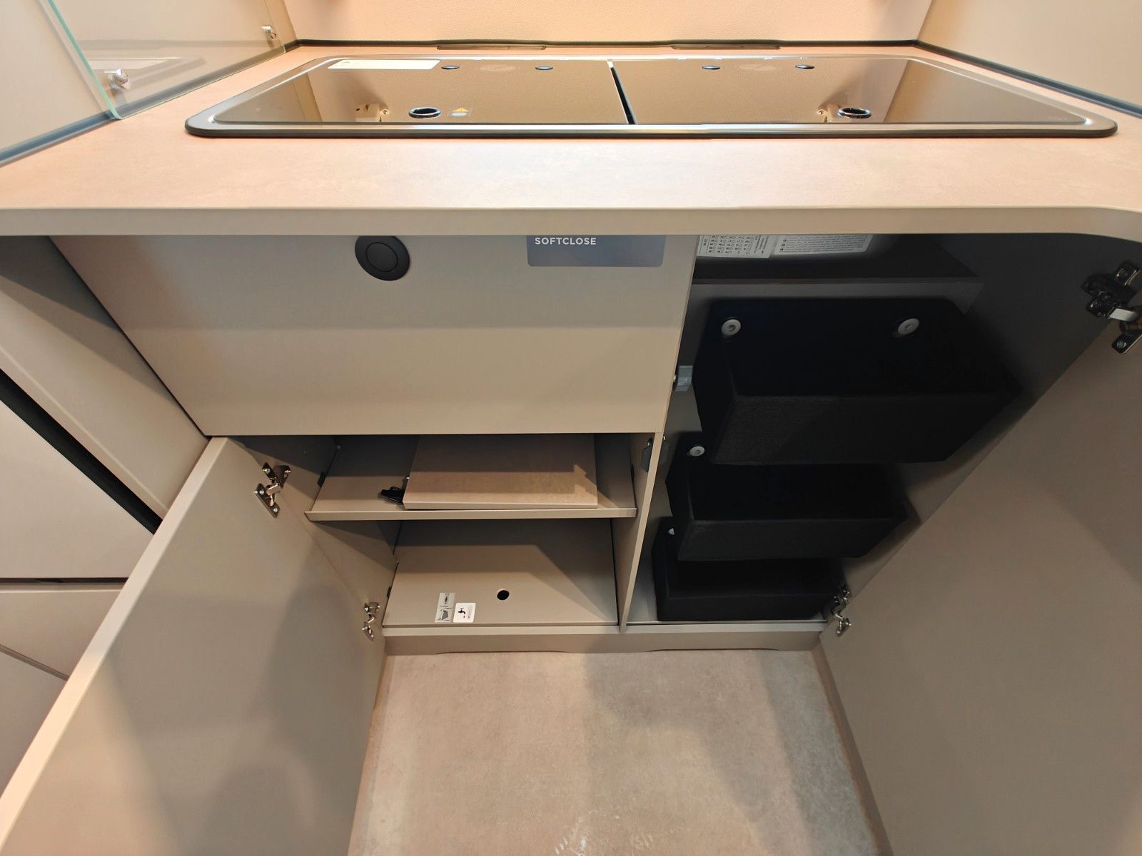 Fahrzeugabbildung LMC Tracer 690 EL - Chassis Design, 140PS, MJ2026! -