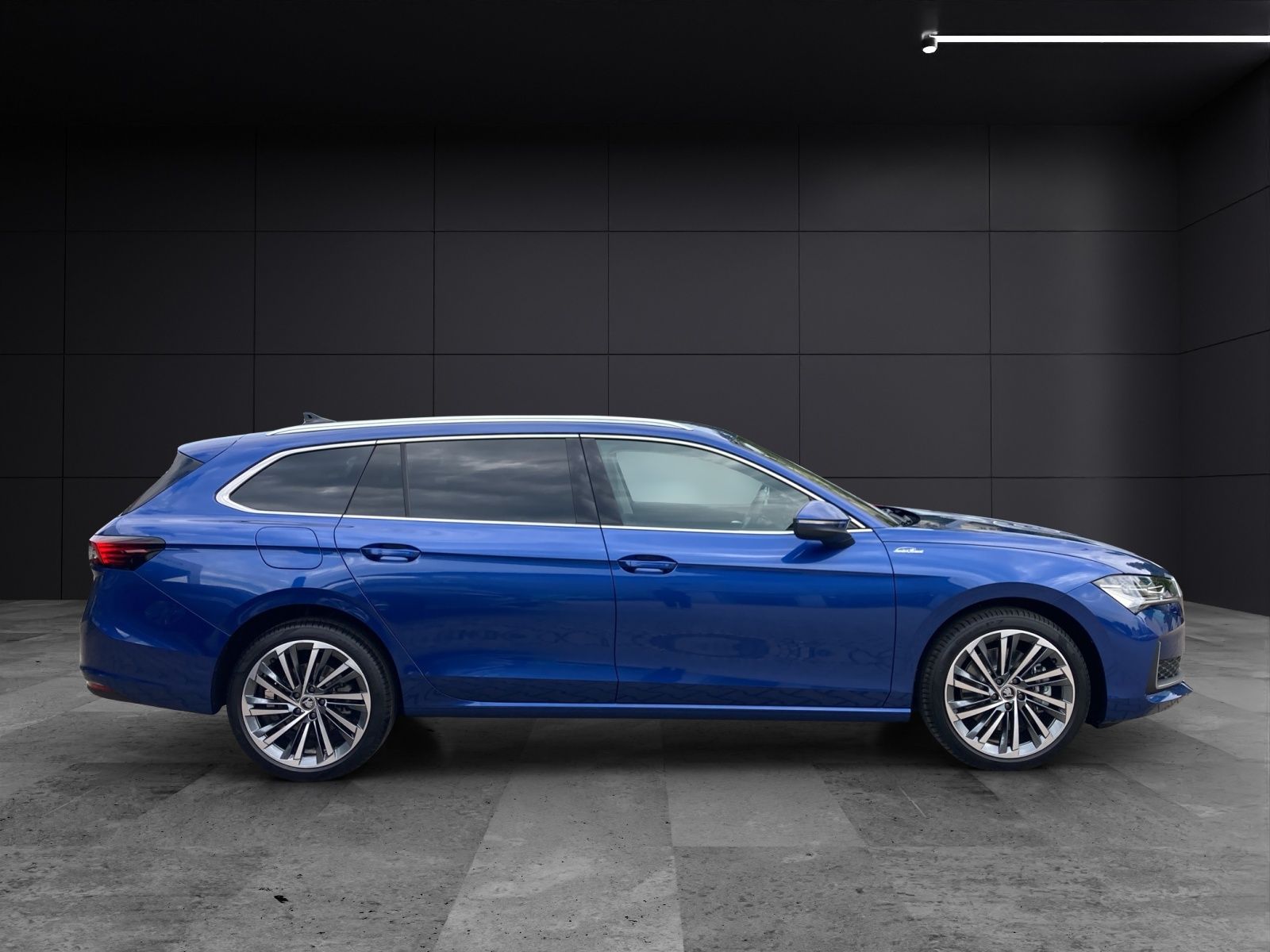 Fahrzeugabbildung SKODA Superb Combi L&K 2.0 TDI 142kW 4x4 L&K Matrix, S