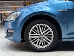 VW Golf VII Limo Cup|SHZ|PDC|Klima|Pano|Navi|1.Hand