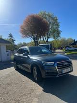 Audi Q5 40 TDI S tronic quattro sport sport - Audi Q5 in Lübeck