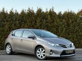 Toyota Auris 2.0 diesel-Start Edition-Camera-Klimaaut. - Toyota Auris mit Anhängerkupplung