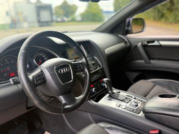 Audi Q7 - 12