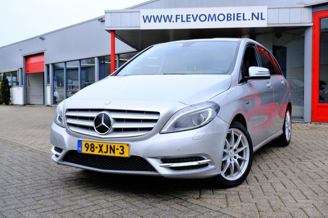 Mercedes-Benz B 180 Ambition Leder|Xenon|Navi|PDC|LMV