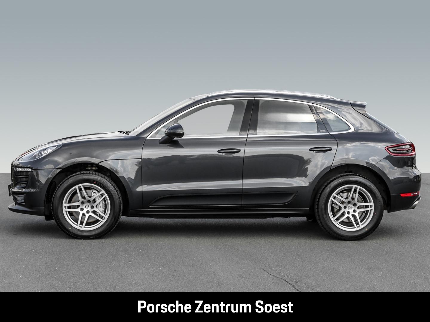 Porsche Macan S/Porsche Active Suspension Management