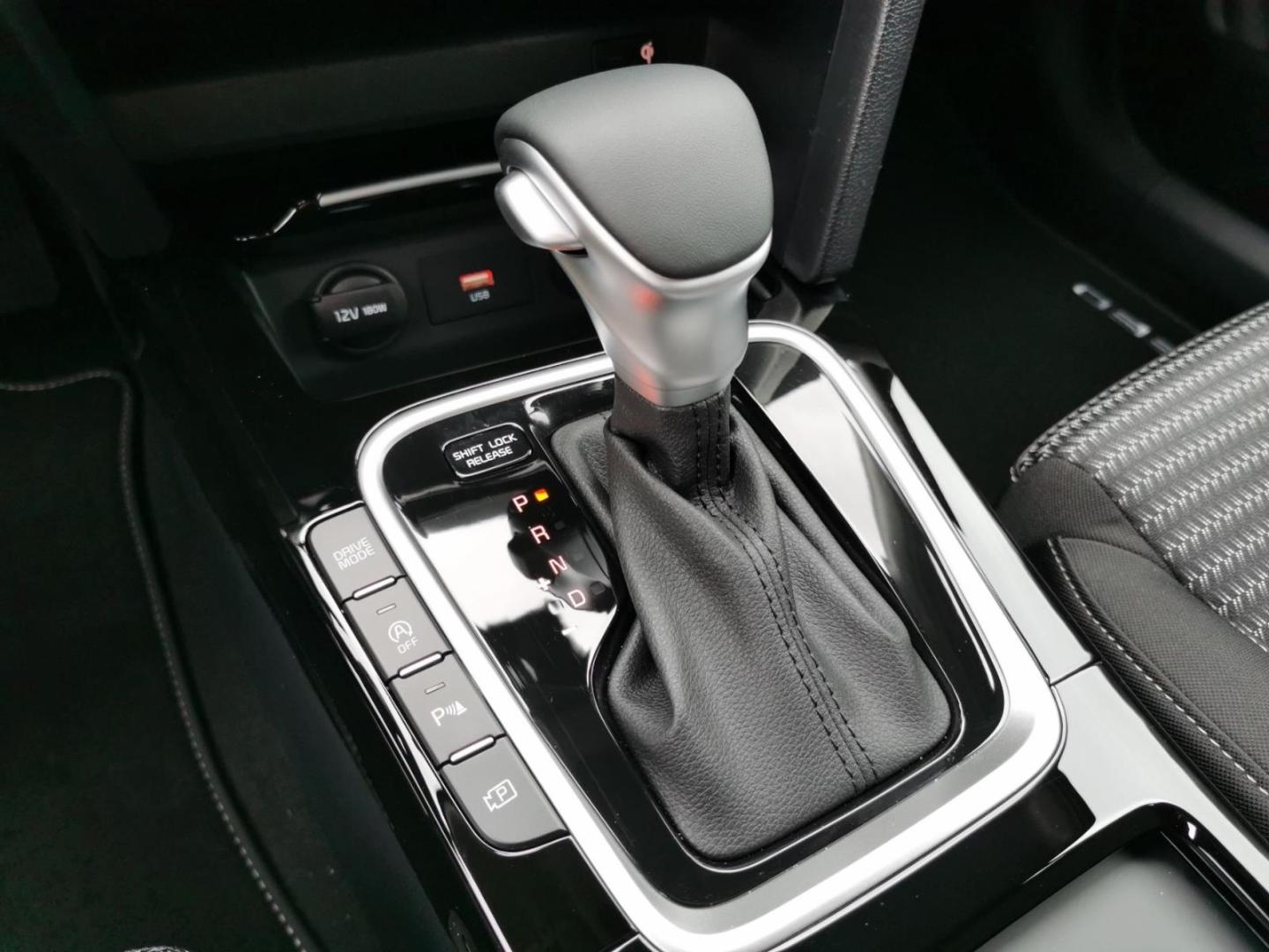 Kia Ceed_sw Spirit 1.6 CRDi Tech ACC Kamera JBL Navi