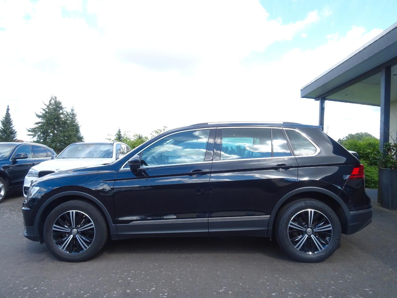 Volkswagen Tiguan Highline 4Motion LED NAVI PANO PDC ACC