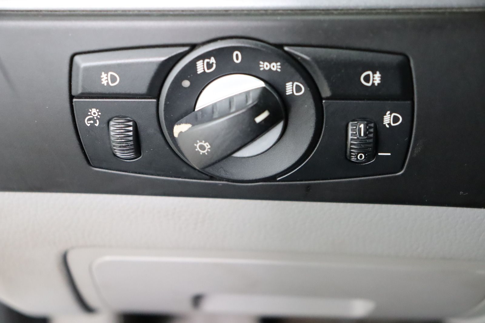 Fahrzeugabbildung BMW 523 i * Sitzhzg. * Klimaautomatik * PDC