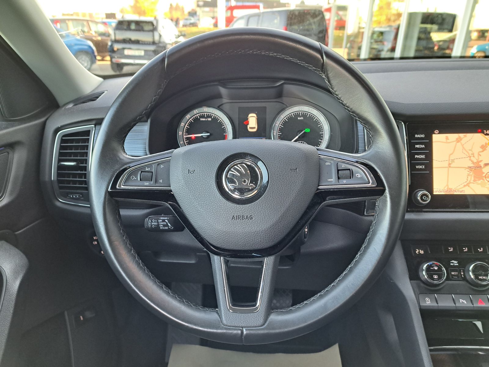 Fahrzeugabbildung SKODA Kodiaq 2.0 TDI DSG 7-SITZE LED NAVI KAMERA ACC
