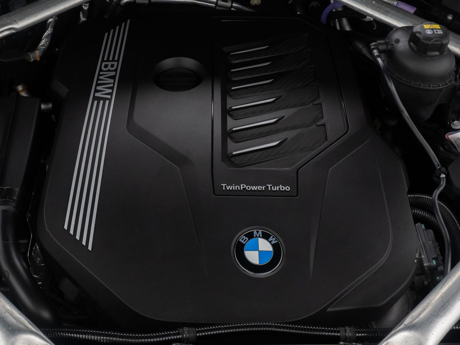 Fahrzeugabbildung BMW X5 xD40i M Sport Panorama 360°HUD Laser DAB HiFi