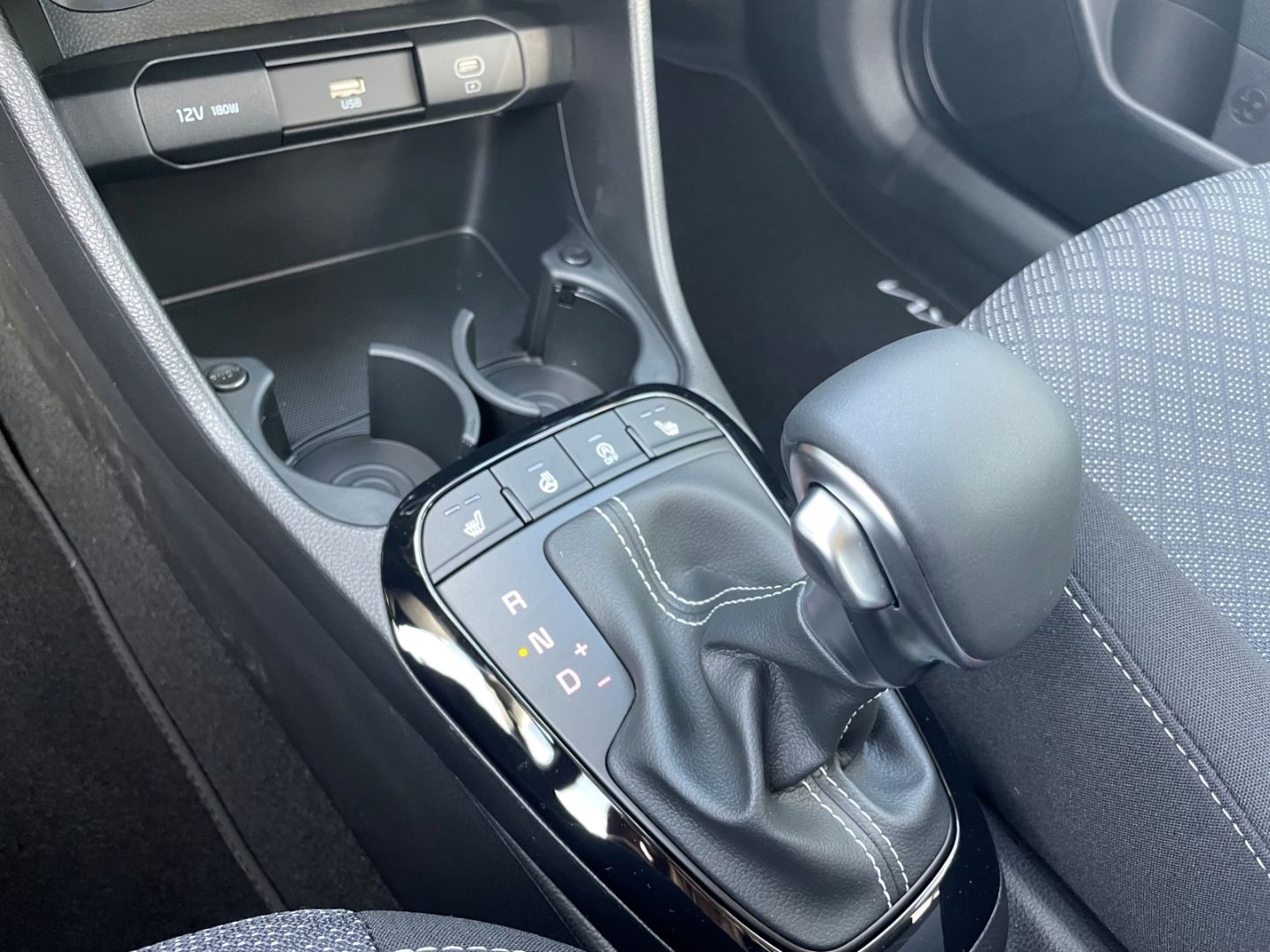 Fahrzeugabbildung Kia Picanto Vision Navi Klima DAB SHZ LenkradHZG