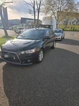Mitsubishi MITSUBISHI 2011, Diesel, PS 150 - Mitsubishi Lancer mit Diesel-Antrieb
