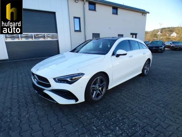 MERCEDES-BENZ CLA 180 Shooting Brake AMG Prem. Pano AHK Memory