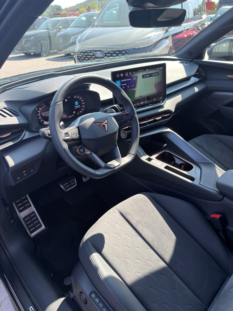 Иллюстрация автомобиля CUPRA Terramar 1.5 eTSIEDGE 360°SENN*19 "MEMORY*LED