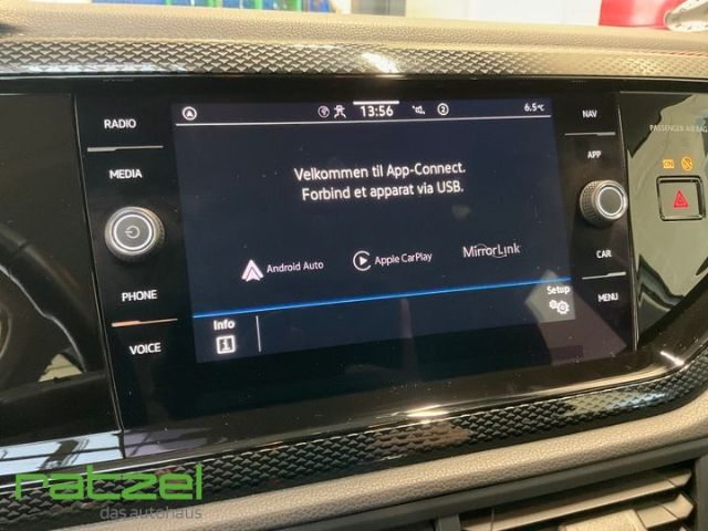 Fahrzeugabbildung Volkswagen Polo VI 1.0 TSI Life IQ Drive Paket ACC LED App