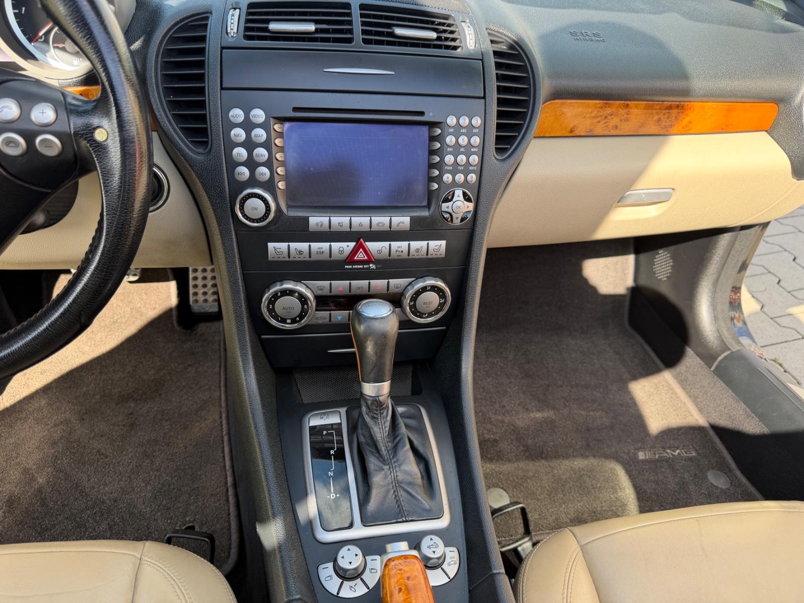 Mercedes-Benz SLK 55 AMG Roadster 360ch - 1 ère main - Navi - Sièges chauffants - Pneus été