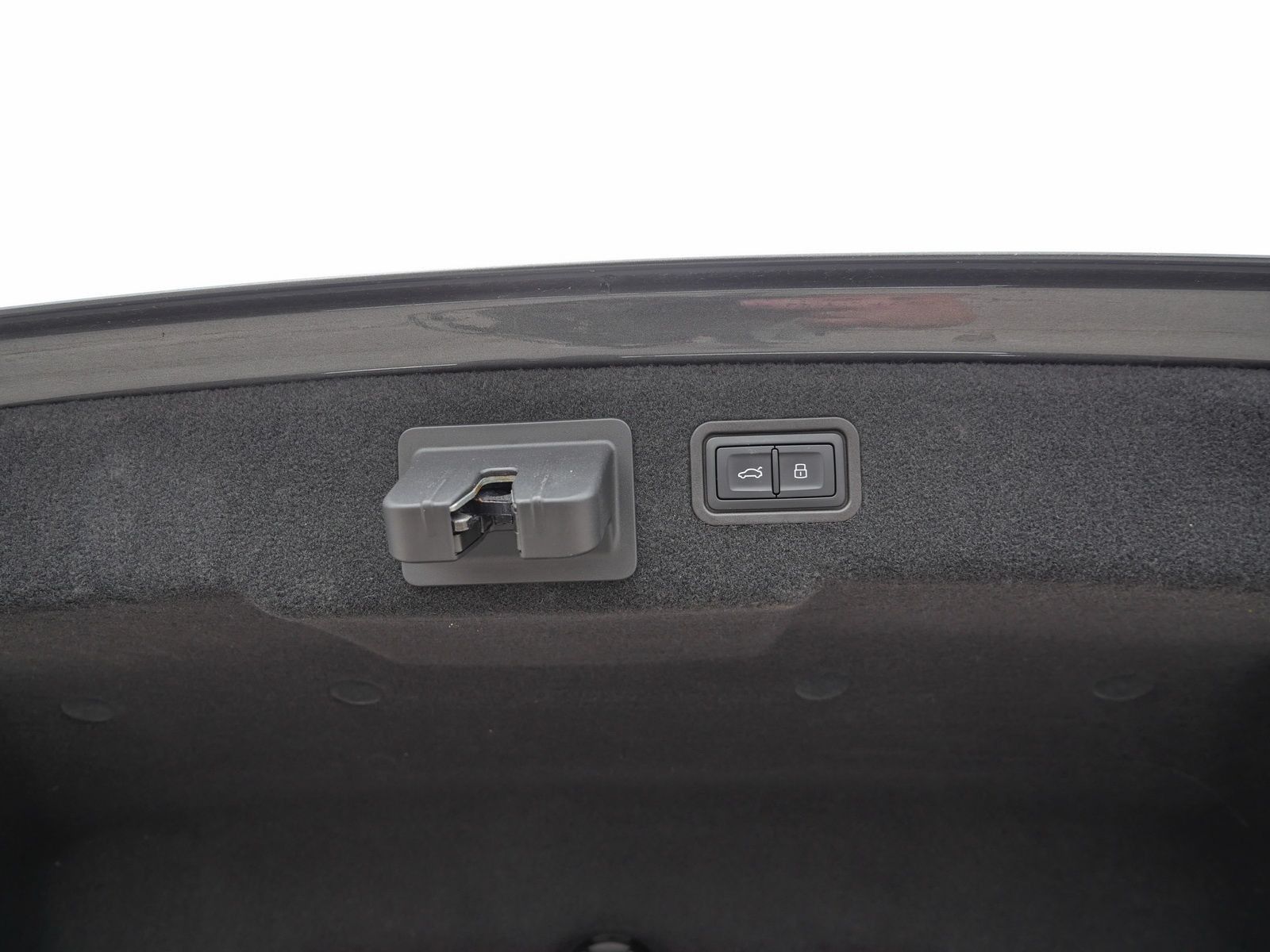 Audi A8 - Bild 24