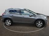 Peugeot 2008 Allure PureTech 110 EAT6 - Peugeot 2008: Limousine