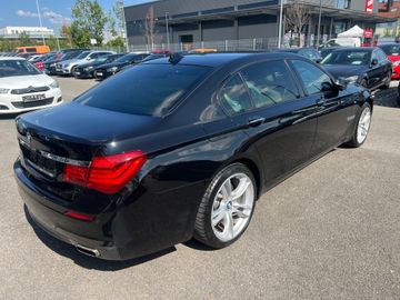 BMW 750 - 6