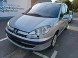 Peugeot 807 2,0 HDI Automatik 2. Hand - Peugeot 807 mit Diesel-Antrieb: Automatik