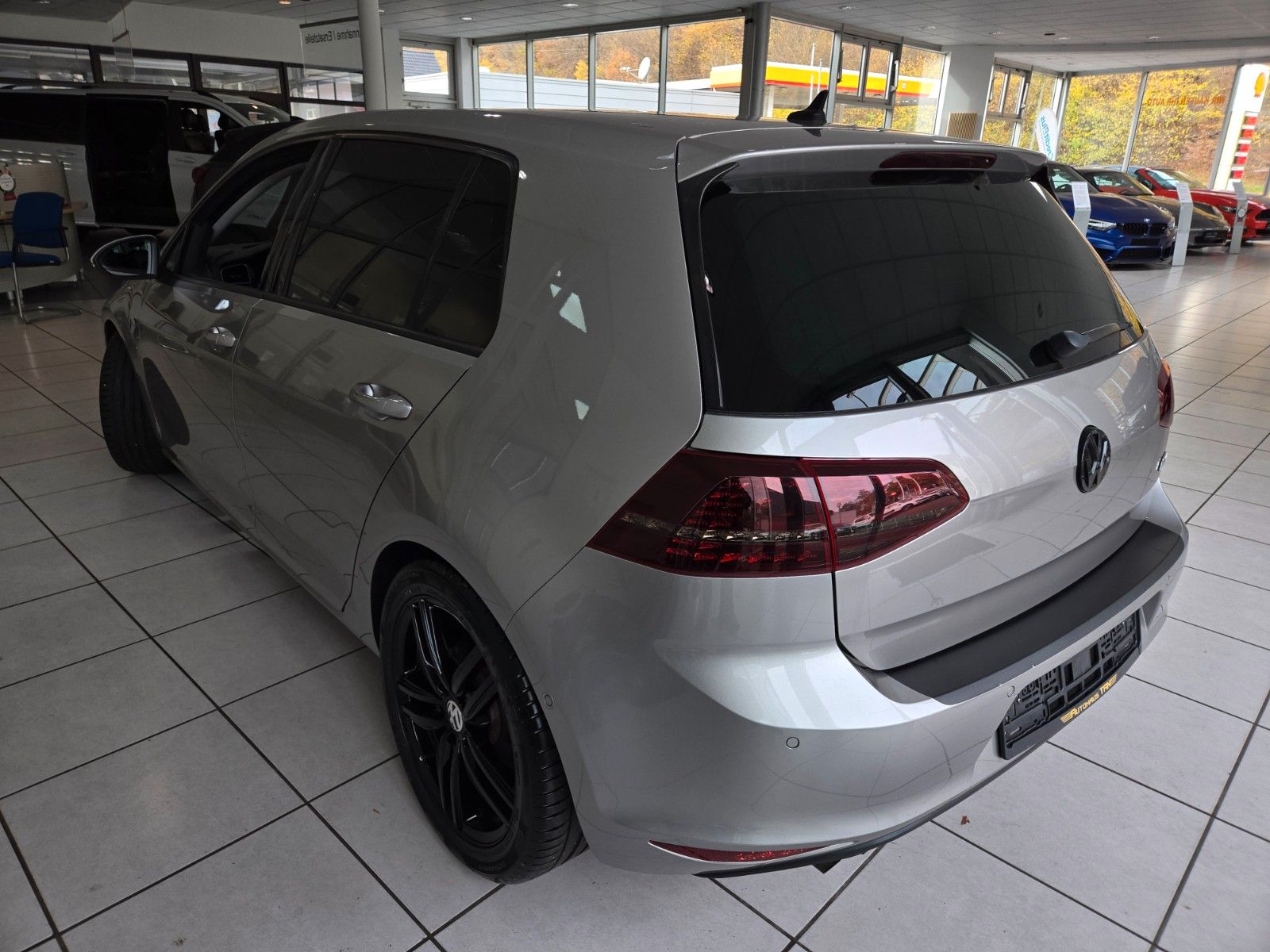 Fahrzeugabbildung Volkswagen Golf VII Lim. Highline BMT *PANORAMADACH*