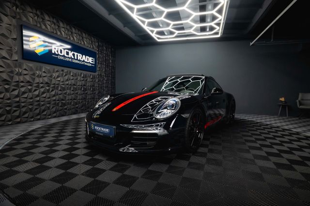 Porsche 991 911 Carrera S GTS Black Design Chrono *Pano*