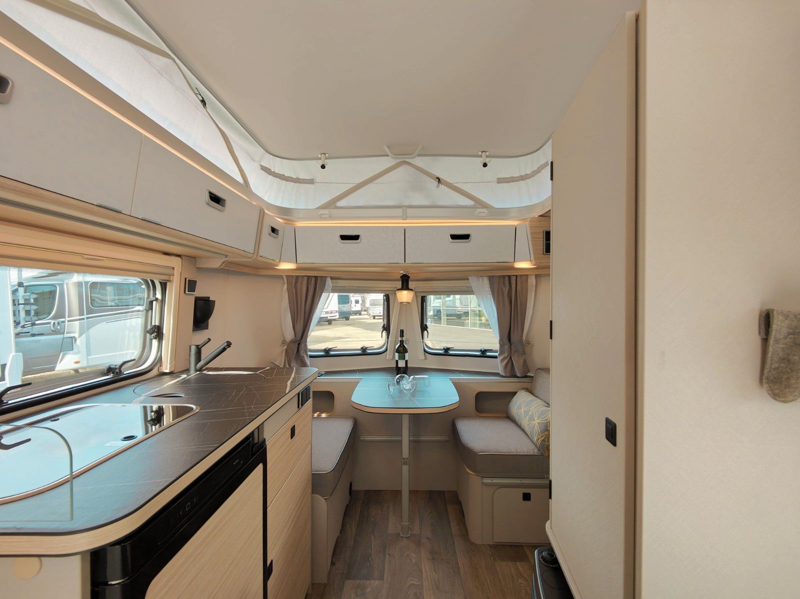 Fahrzeugabbildung HYMER / ERIBA / HYMERCAR Touring 310 Urban - SPRING SALE -