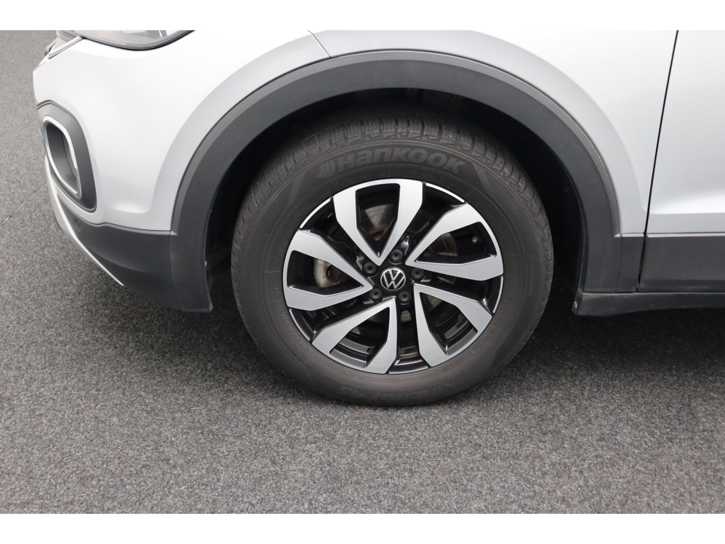 Fahrzeugabbildung Volkswagen T-Cross 1.0 Active Life ACC Navi