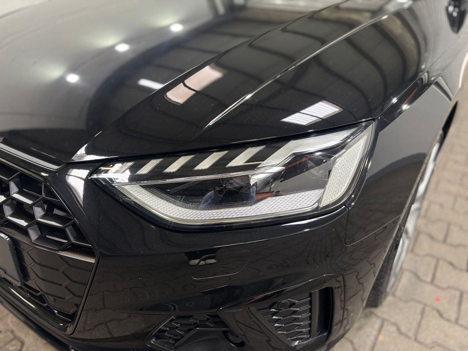 Fahrzeugabbildung Audi A4 35 TDI 2xS-line#Black#Matrix#Virtual#HeadUp