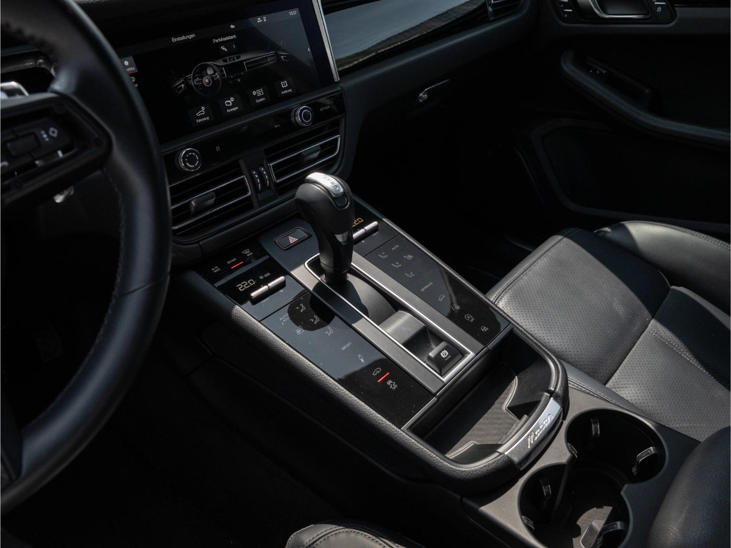 Porsche Macan S AHK Abstandsregeltempostat 21'' BOSE