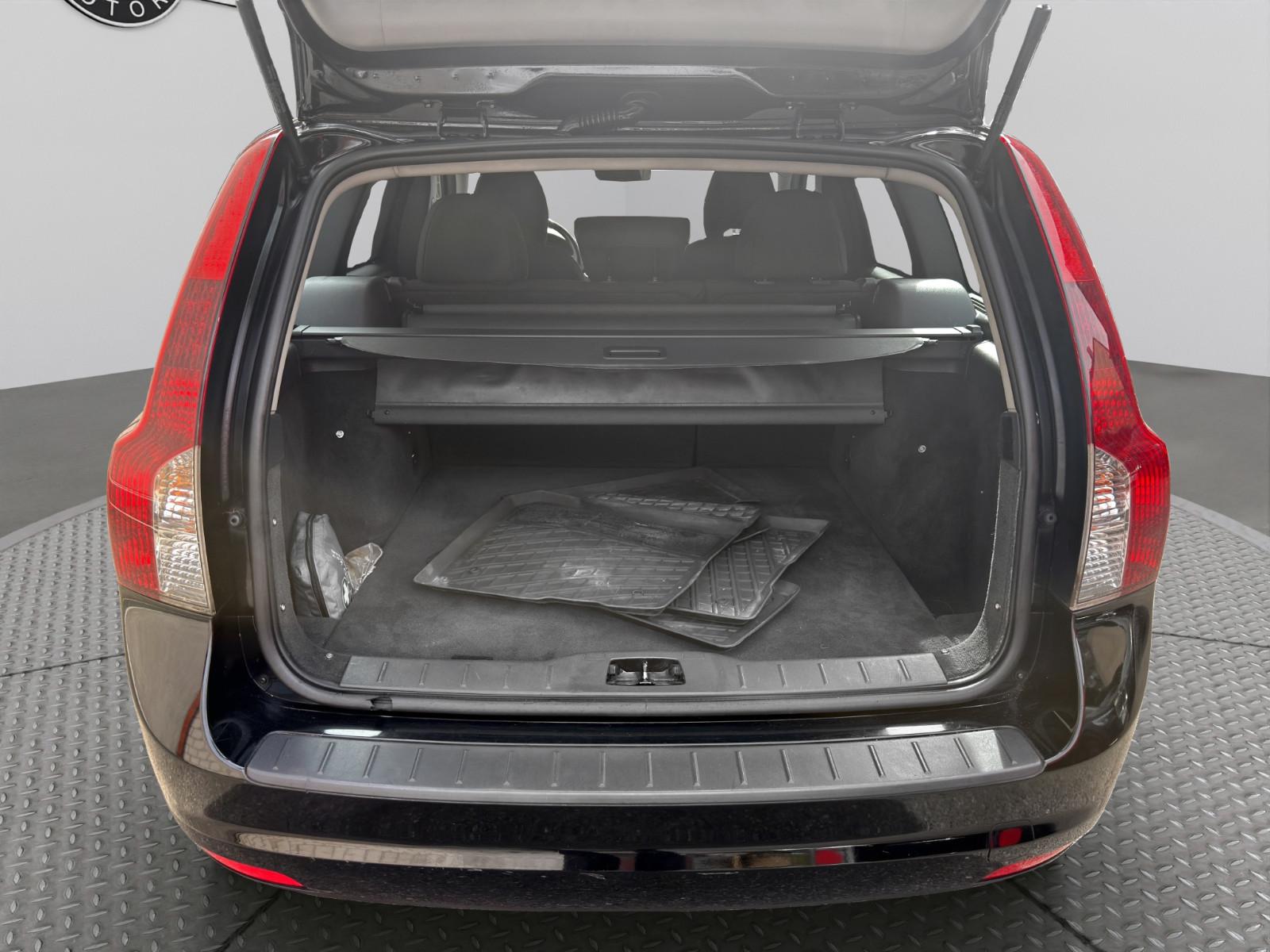 Volvo V50 2008 — photo 11