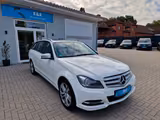Mercedes-Benz C 180 CGI BlueEfficiency+Scheckheft+AHK+TÜV neu - Mercedes-Benz C 180 mit Benzin-Antrieb: Schiebedach, Kombi, Automatik