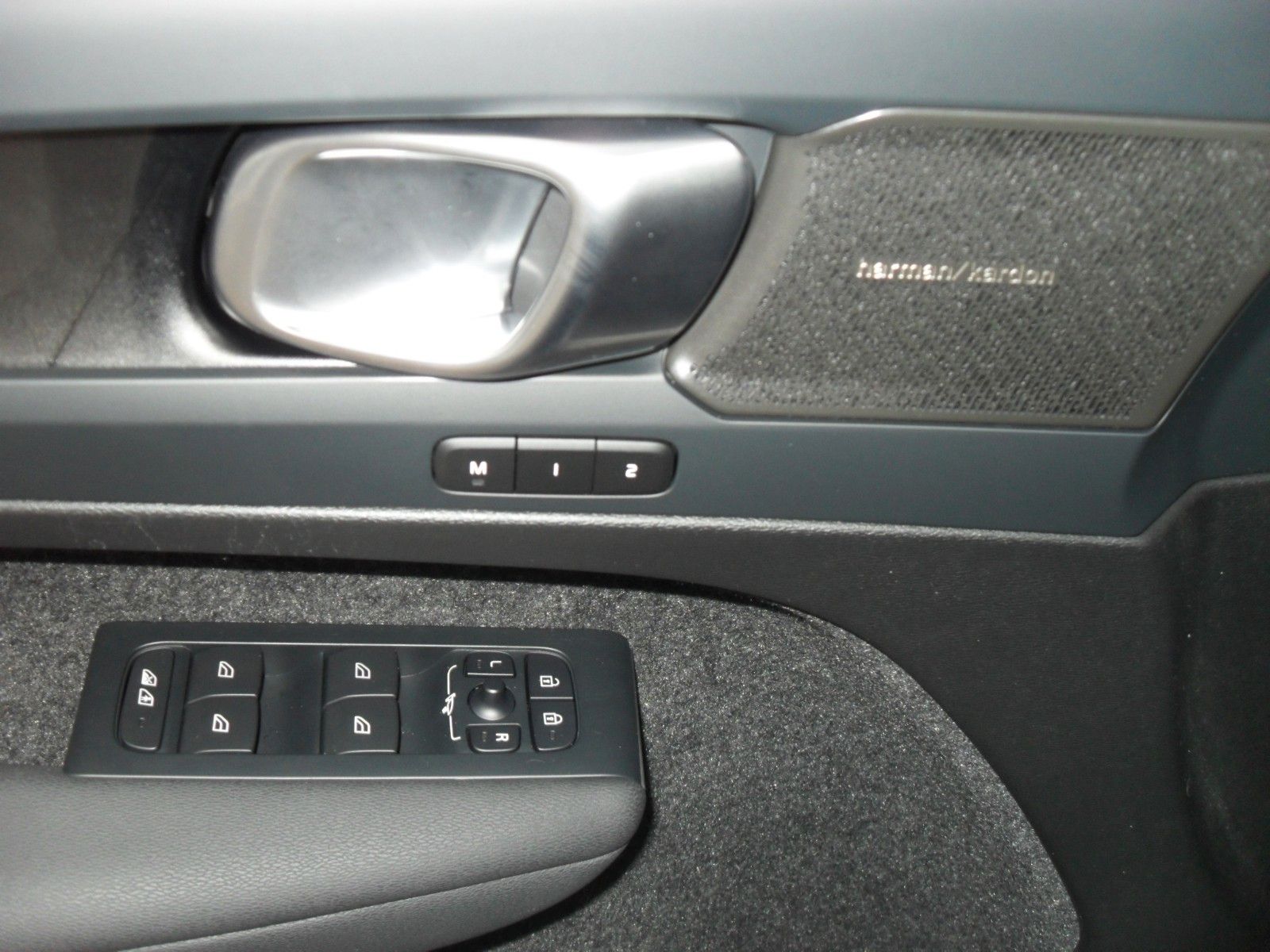 Fahrzeugabbildung Volvo XC 40 T5 Ultimate Bright Plug-In Hybrid