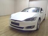 Tesla Model S Maximale-Reichweite Navi LED Pano 360° - : Verkehrszeichenerkennung