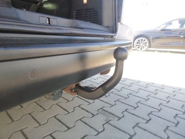 Fahrzeugabbildung Opel Zafira Life 2,0 D L >8Sitze/AUT/KAM/PDC/NAV/AHK