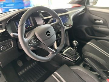 Fotografie 17 des Opel Corsa 1.2 Direct Injection Turbo GS (F)